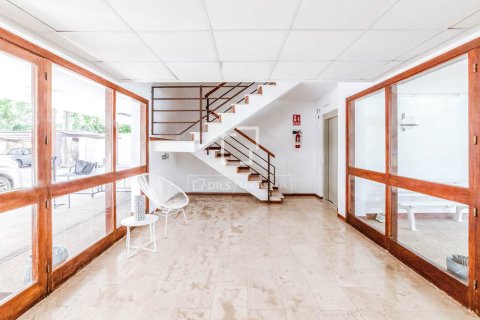 Apartamento de 2 dormitorios en venta en Sitges, Barcelona, Cataluña, Spain № 3968 - foto 4