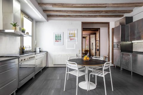 Apartamento de 3 dormitorios en venta en Barcelona, Cataluña, Spain № 3966 - foto 16