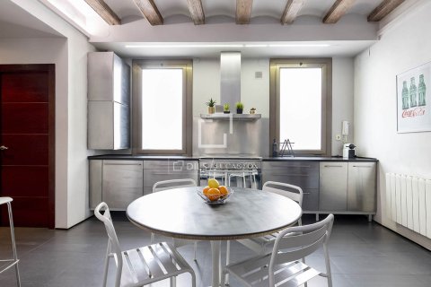 Apartamento de 3 dormitorios en venta en Barcelona, Cataluña, Spain № 3966 - foto 15