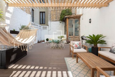 3 bedrooms apartment for sale in Barcelona, Catalonia, Spain № 3772