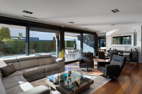 Купить виллу в Премия де Дальт, Испания с 4 спальни, 485м², № 3770 - фото 12