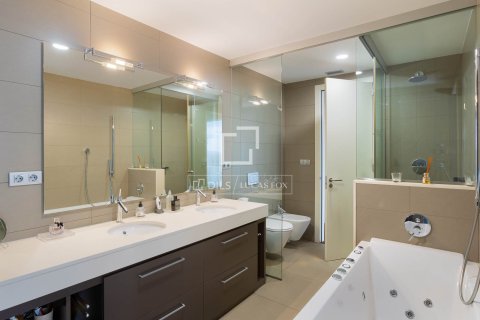 Купить виллу в Премия де Дальт, Испания с 4 спальни, 485м², № 3770 - фото 21