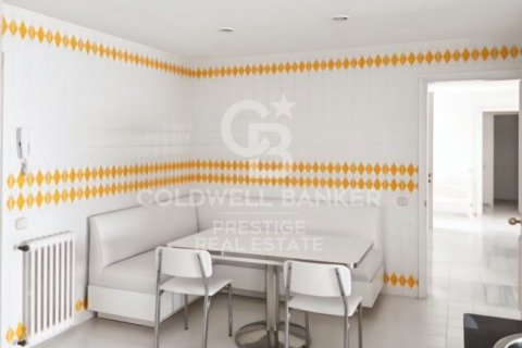 Villa de 6 dormitorios en venta en Castelldefels, Barcelona, Cataluña, Spain № 5317 - foto 13