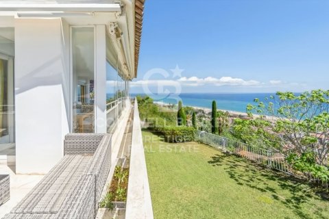 Villa de 6 dormitorios en venta en Castelldefels, Barcelona, Cataluña, Spain № 5317