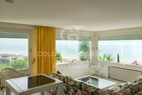 Villa de 6 dormitorios en venta en Castelldefels, Barcelona, Cataluña, Spain № 5317 - foto 11