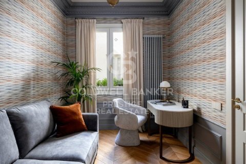 Ático de 3 dormitorios en venta en Barcelona, Cataluña, Spain № 5318 - foto 18