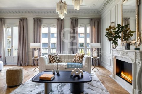 Ático de 3 dormitorios en venta en Barcelona, Cataluña, Spain № 5318
