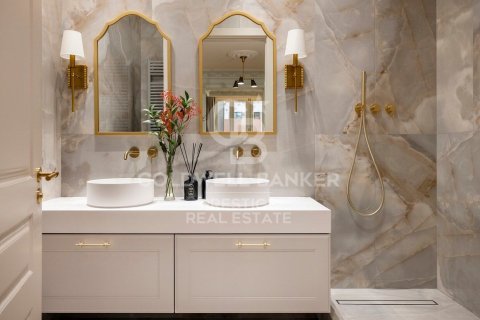 Ático de 3 dormitorios en venta en Barcelona, Cataluña, Spain № 5318 - foto 16