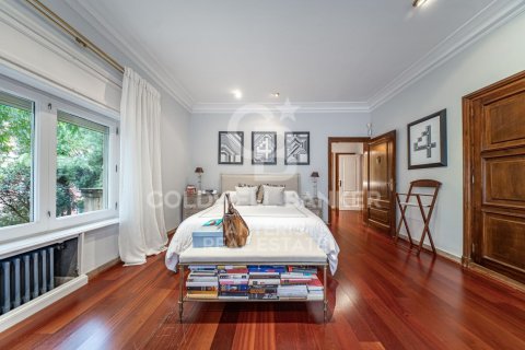 Apartamento de 7 dormitorios en venta en Barcelona, Cataluña, Spain № 5315 - foto 27