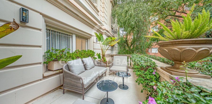 Apartamento de 7 dormitorios en venta en Barcelona, Cataluña, Spain № 5315