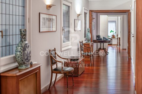 Apartamento de 7 dormitorios en venta en Barcelona, Cataluña, Spain № 5315 - foto 24
