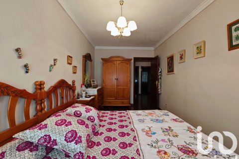 Casa adosada de 4 dormitorios en venta en Sant Llorenc D'hortons, Barcelona, Cataluña, Spain № 4787 - foto 22