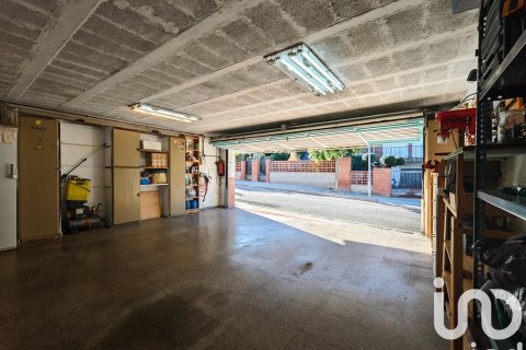 Casa adosada de 4 dormitorios en venta en Sant Llorenc D'hortons, Barcelona, Cataluña, Spain № 4787 - foto 16