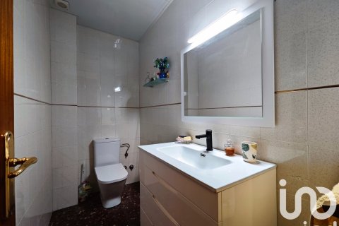 Casa adosada de 4 dormitorios en venta en Sant Llorenc D'hortons, Barcelona, Cataluña, Spain № 4787 - foto 9