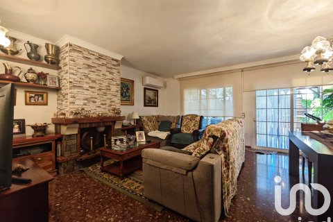 Casa adosada de 4 dormitorios en venta en Sant Llorenc D'hortons, Barcelona, Cataluña, Spain № 4787 - foto 10