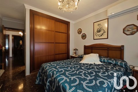 Casa adosada de 4 dormitorios en venta en Sant Llorenc D'hortons, Barcelona, Cataluña, Spain № 4787 - foto 17