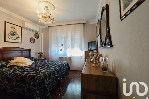 Casa adosada de 4 dormitorios en venta en Sant Llorenc D'hortons, Barcelona, Cataluña, Spain № 4787 - foto 18