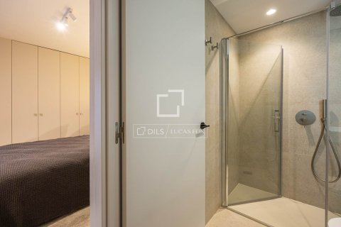 Apartamento de 3 dormitorios en venta en Barcelona, Cataluña, Spain № 3840 - foto 22
