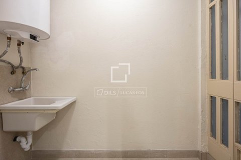 Apartamento de 3 dormitorios en venta en Barcelona, Cataluña, Spain № 3840 - foto 27
