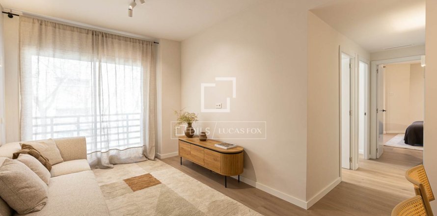 Apartamento de 3 dormitorios en venta en Barcelona, Cataluña, Spain № 3840