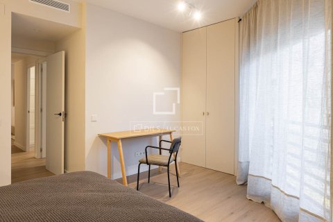 Apartamento de 3 dormitorios en venta en Barcelona, Cataluña, Spain № 3840 - foto 16