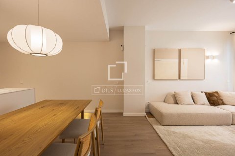 Apartamento de 3 dormitorios en venta en Barcelona, Cataluña, Spain № 3840 - foto 5
