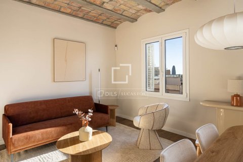 Apartamento de 2 dormitorios en venta en Barcelona, Cataluña, Spain № 3837 - foto 4