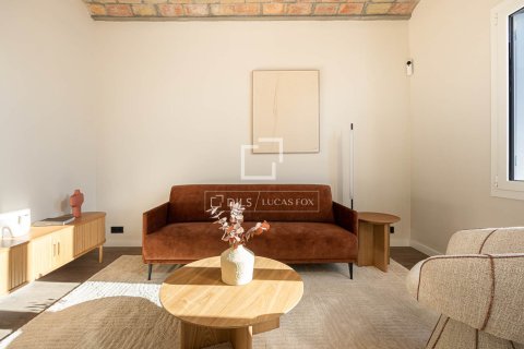 Apartamento de 2 dormitorios en venta en Barcelona, Cataluña, Spain № 3837 - foto 5