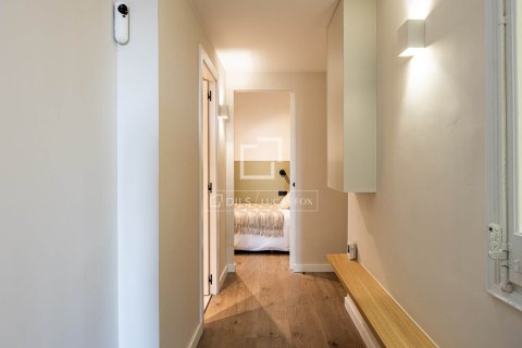 Apartamento de 2 dormitorios en venta en Barcelona, Cataluña, Spain № 3837 - foto 24