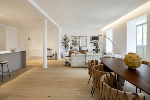 2 bedrooms apartment for sale in Barcelona, Catalonia, Spain № 4323 - photo 25