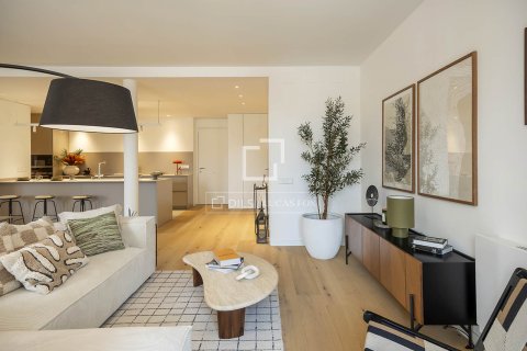 2 bedrooms apartment for sale in Barcelona, Catalonia, Spain № 4323 - photo 23