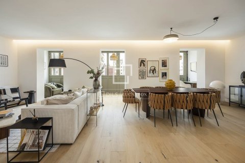 2 bedrooms apartment for sale in Barcelona, Catalonia, Spain № 4323 - photo 29