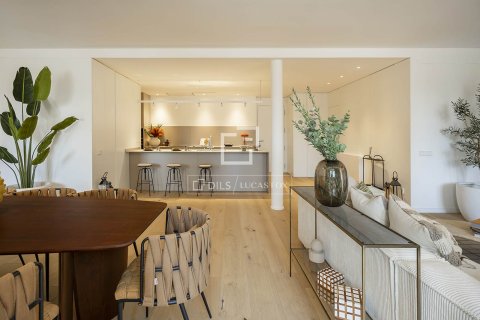 2 bedrooms apartment for sale in Barcelona, Catalonia, Spain № 4323 - photo 17