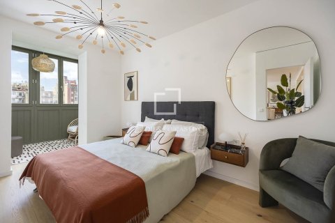 2 bedrooms apartment for sale in Barcelona, Catalonia, Spain № 4323 - photo 9