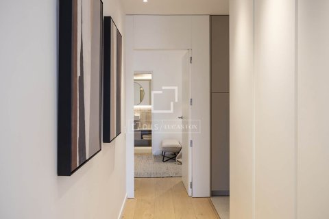 2 bedrooms apartment for sale in Barcelona, Catalonia, Spain № 4323 - photo 3