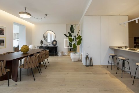2 bedrooms apartment for sale in Barcelona, Catalonia, Spain № 4323 - photo 28