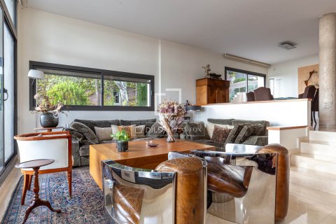 5 bedrooms villa for sale in Esplugues de Llobregat, Barcelona, Catalonia, Spain № 4325 - photo 2