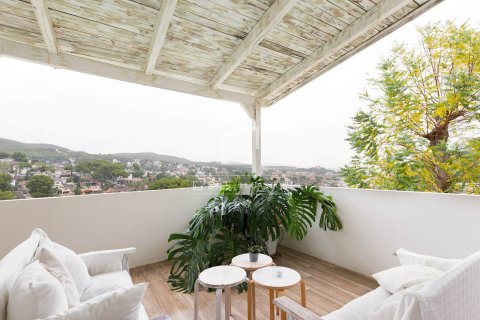 Villa de 4 dormitorios en venta en Castelldefels, Barcelona, Cataluña, Spain № 4326 - foto 10