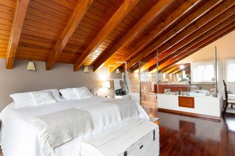Villa de 4 dormitorios en venta en Castelldefels, Barcelona, Cataluña, Spain № 4326 - foto 24