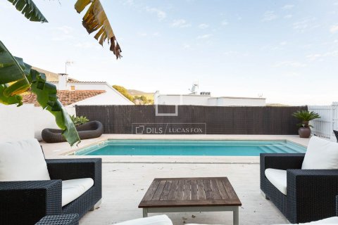 Villa de 4 dormitorios en venta en Castelldefels, Barcelona, Cataluña, Spain № 4326 - foto 7