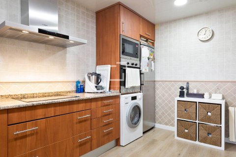 Villa de 4 dormitorios en venta en Castelldefels, Barcelona, Cataluña, Spain № 4326 - foto 27
