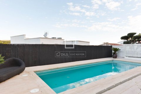 Villa de 4 dormitorios en venta en Castelldefels, Barcelona, Cataluña, Spain № 4326 - foto 8