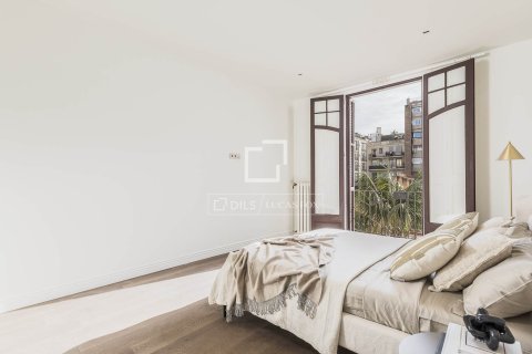 4 bedrooms apartment for sale in Barcelona, Catalonia, Spain № 4324 - photo 26