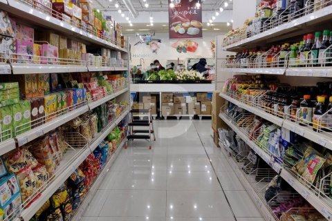 Tienda al por menor de 292 m² en venta en L'Eixample, Barcelona, Cataluña, Spain № 4567 - foto 2