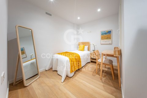 Купить квартиру в Барселона, Испания 121м², № 7838 - фото 2