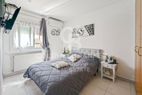 Сasa de 3 dormitorios en venta en Pau, Gerona, Cataluña, Spain № 7840 - foto 9