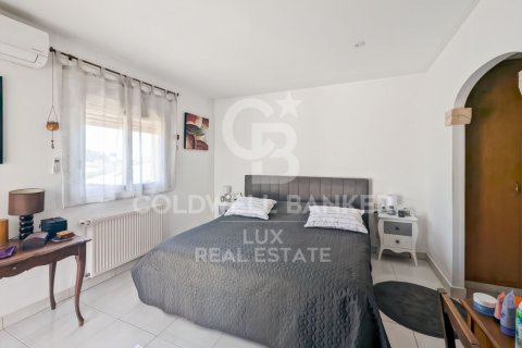Сasa de 3 dormitorios en venta en Pau, Gerona, Cataluña, Spain № 7840 - foto 12