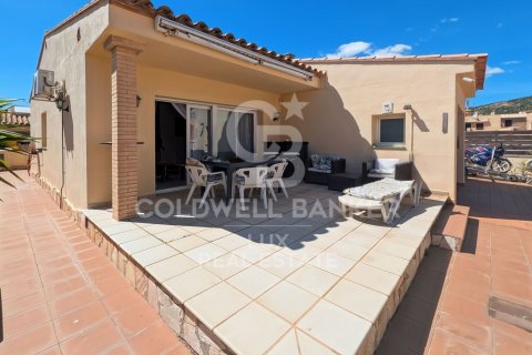 Сasa de 3 dormitorios en venta en Pau, Gerona, Cataluña, Spain № 7840 - foto 20