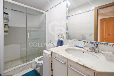 Сasa de 3 dormitorios en venta en Pau, Gerona, Cataluña, Spain № 7840 - foto 8