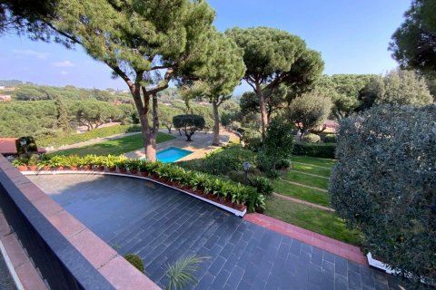 Сasa de 9 dormitorios en venta en Sant Andreu de Llavaneres, Barcelona, Cataluña, Spain № 1751